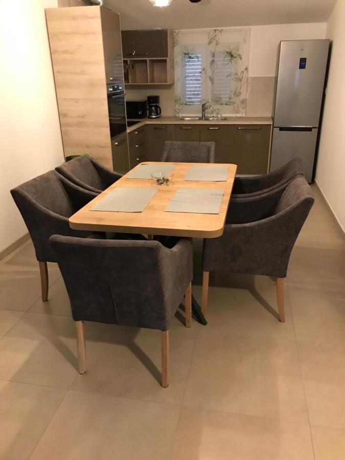 Albatros Apartamento Kaštel Sućurac Exterior foto