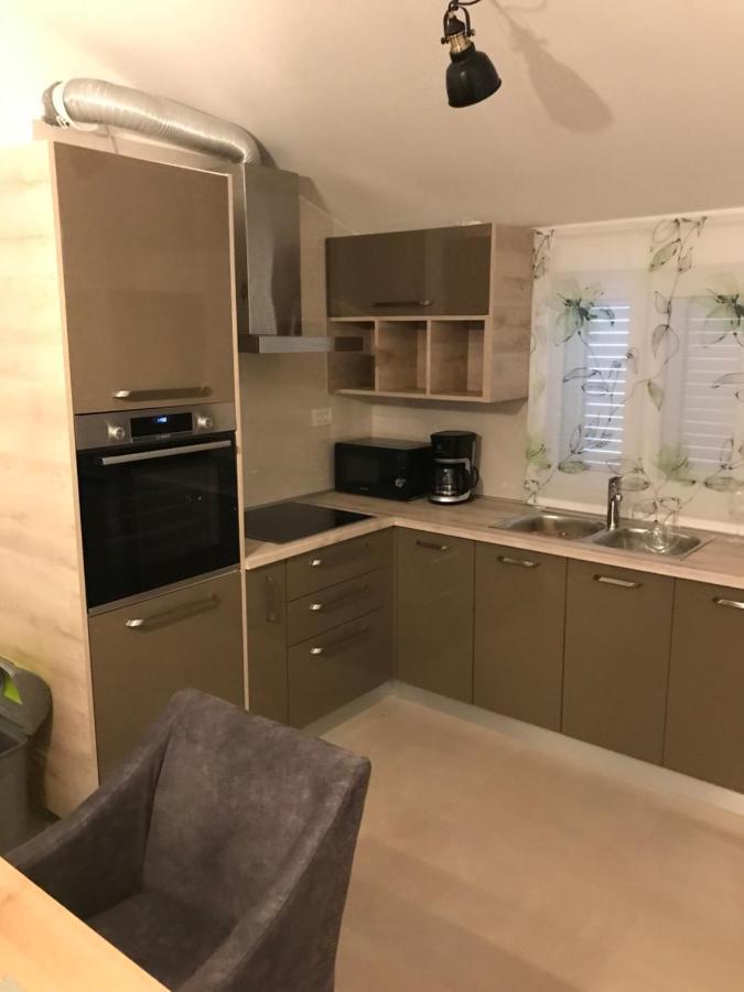 Albatros Apartamento Kaštel Sućurac Exterior foto
