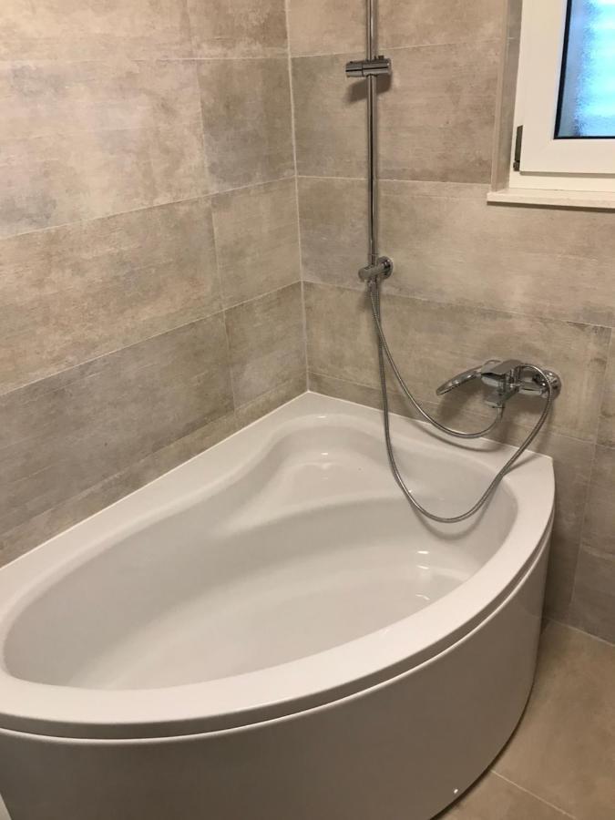 Albatros Apartamento Kaštel Sućurac Exterior foto