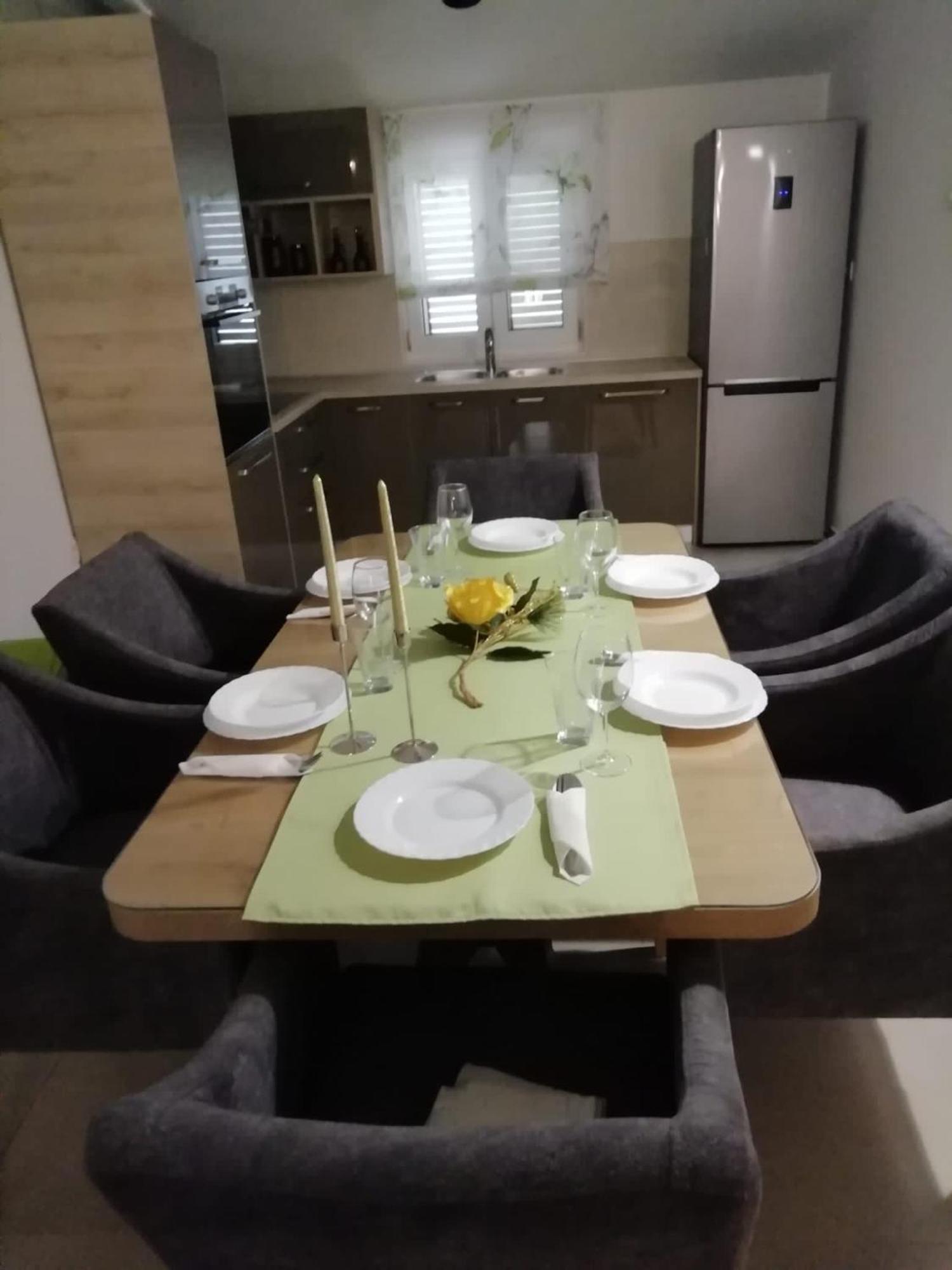 Albatros Apartamento Kaštel Sućurac Exterior foto